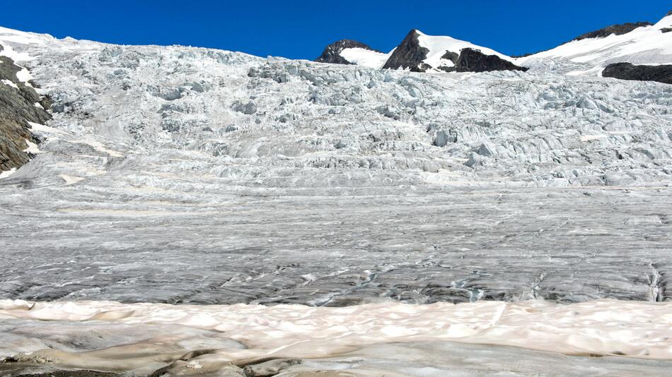Gletscherbruch am Ewigschneefeld