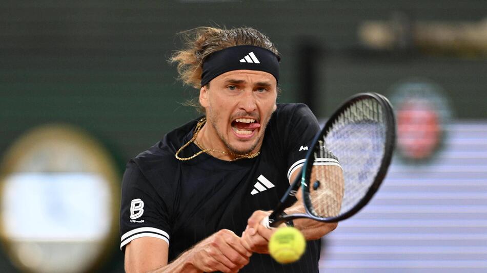 Zverev marschiert durch den zweiten Satz