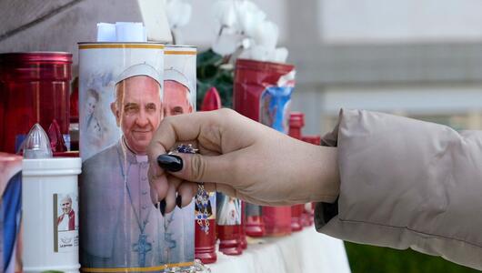 Papst im Gemelli-Krankenhaus in Rom