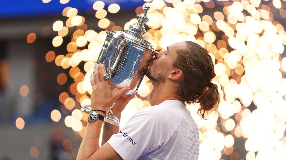 Zverev krönt sich zum US-Open-Sieger – und merkt es zunächst nicht