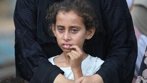 Ein Mädchen im Al-Shifa-Krankenhaus in Gaza-Stadt