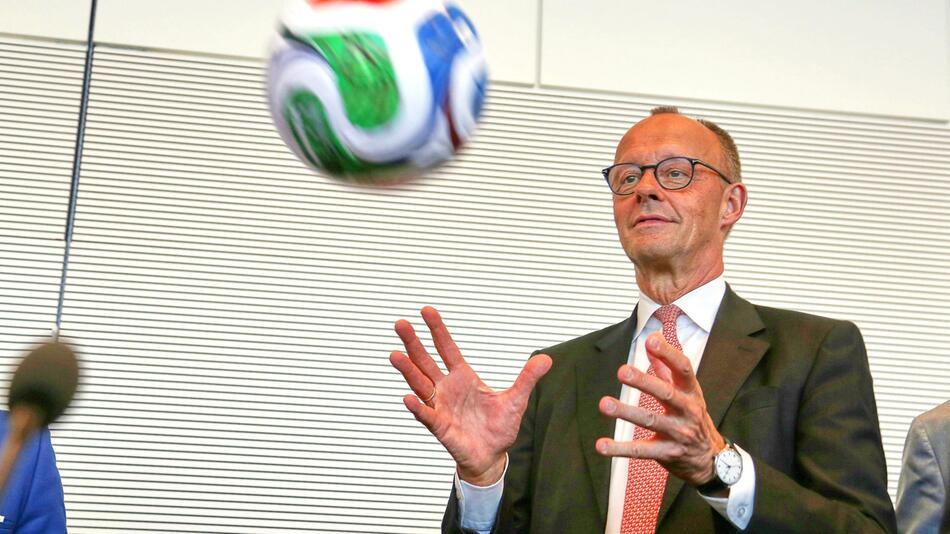 Merz erntet Spott nach WM-Aus – und meldet sich erneut zu Wort