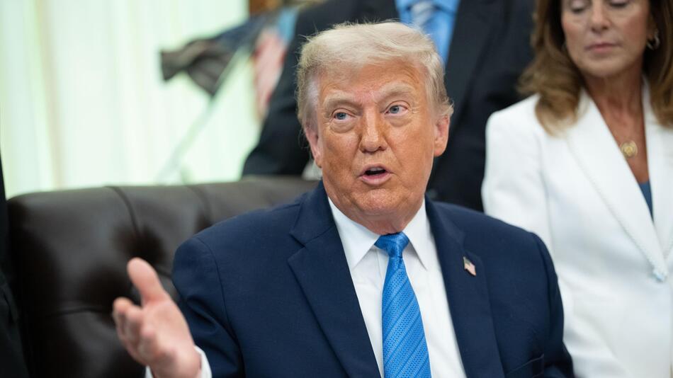 Trump droht mit Übernahme von Irans Schlüsselinsel Kharg
