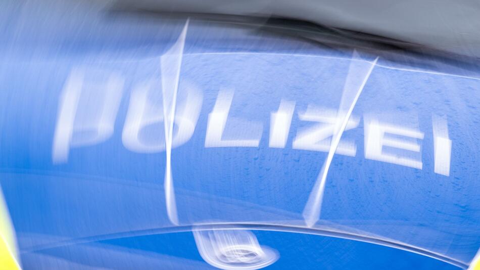 Vier Jugendliche bei Unfall verletzt