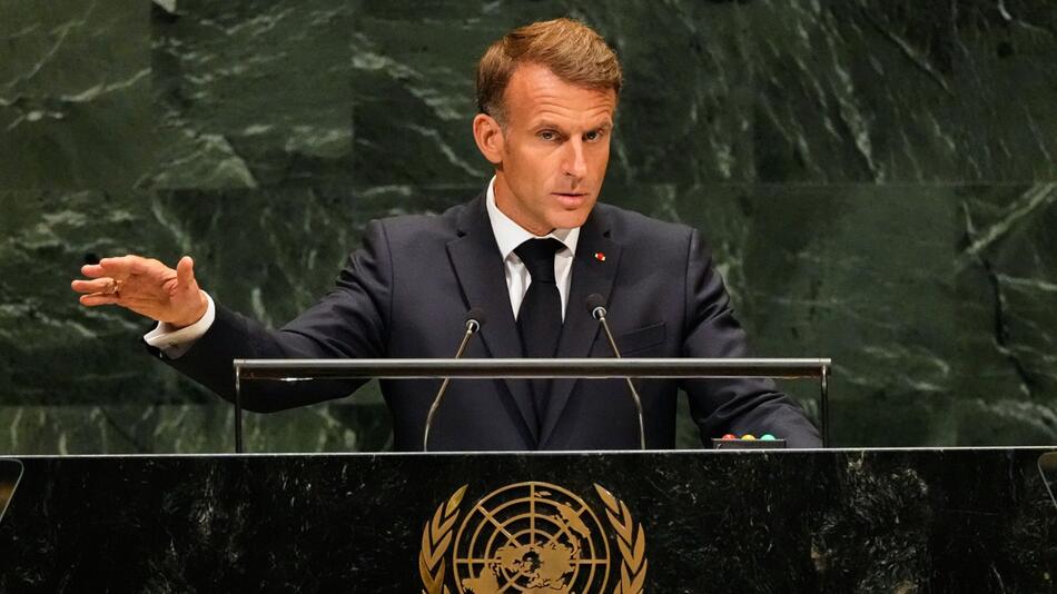 "Beschämend", "grotesk": Macron und Netanjahu liefern sich Fernduell