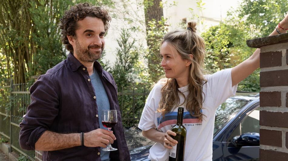 "Die Bachmanns": Markus (Oliver Wnuk) und Miriam (Stefanie Stappenbeck) schmunzeln über das ...