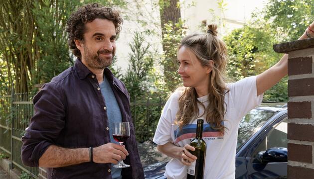 "Die Bachmanns": Markus (Oliver Wnuk) und Miriam (Stefanie Stappenbeck) schmunzeln über das ...