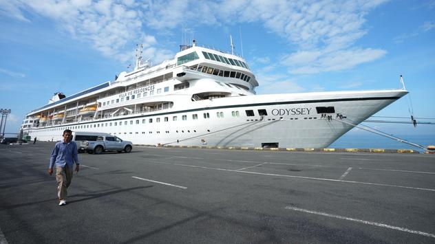 US-Kreuzfahrtschiff in Kambodscha