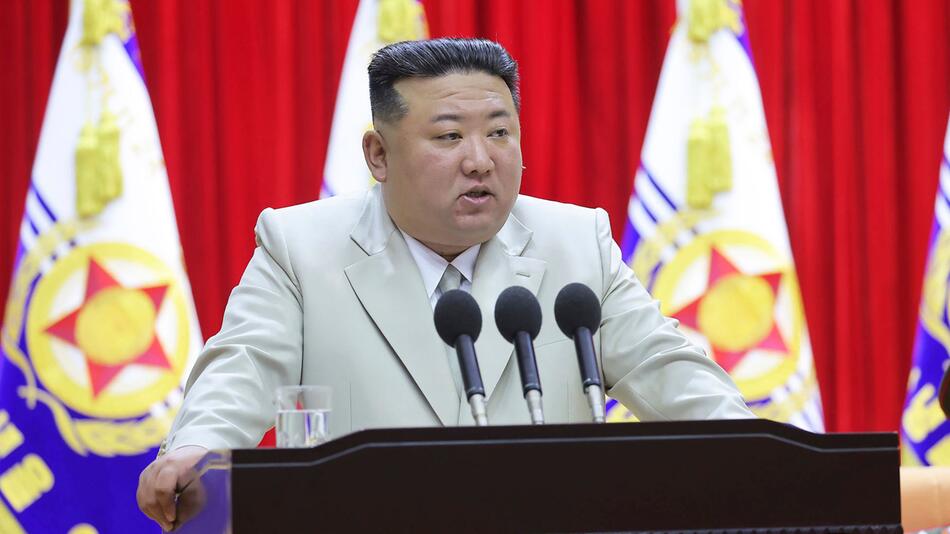 Nordkorea will Armee stärker mit taktischen Atomwaffen aufrüsten