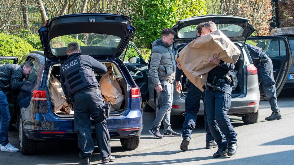 Razzien Reichsbürger-Gruppe - Gummersbach