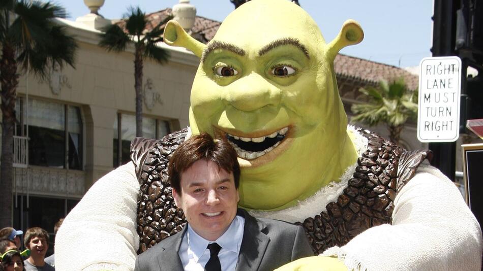 Mike Myers leiht im Original "Shrek" seine Stimme. Als der beliebte Oger einen Stern auf dem ...