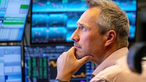 Aktienhändler auf dem Börsenparkett