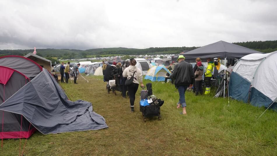 Fans schimpfen über Sanitärsituation bei Rock am Ring – Veranstalter reagiert