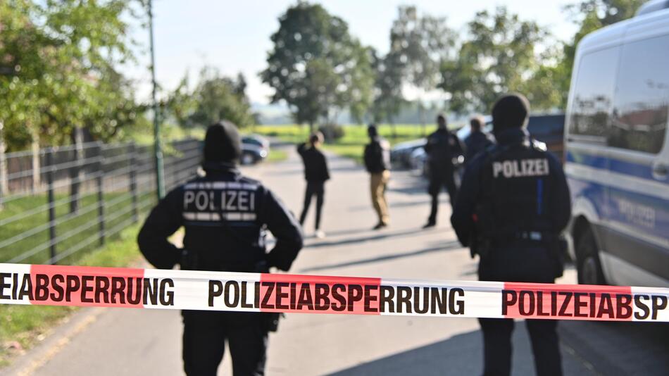 Razzia gegen "Artgemeinschaft" – auch zwei Landtagskandidaten betroffen