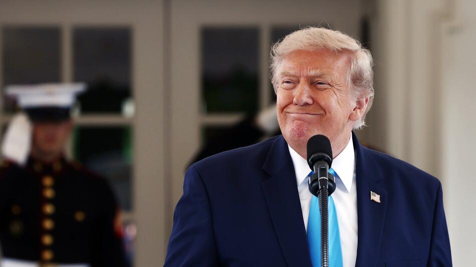 Wie US-Präsident Donald Trump "Truth Social" zu Geld machen will