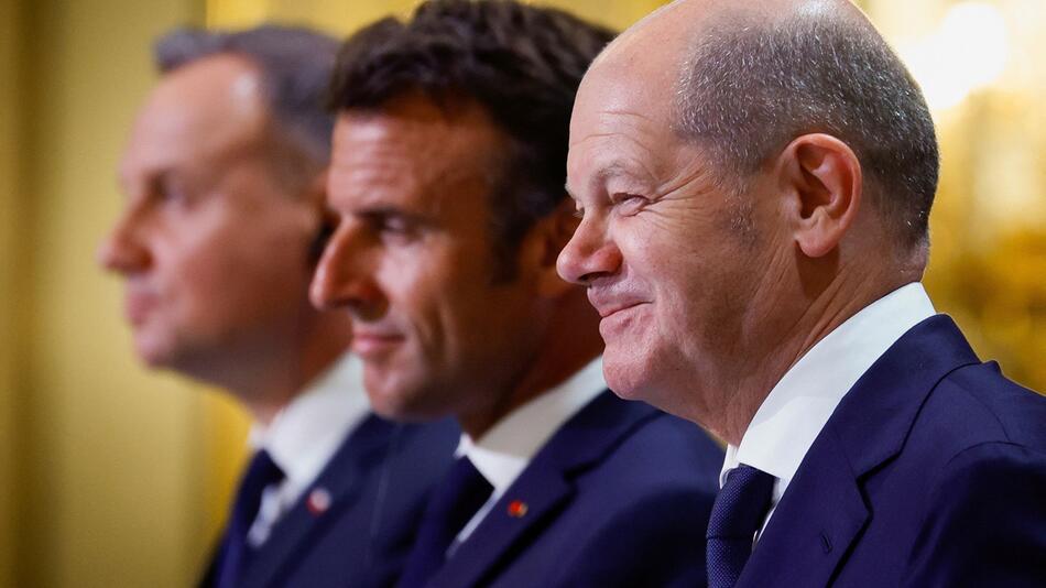 Dreier-Gipfel zu Ukraine in Paris