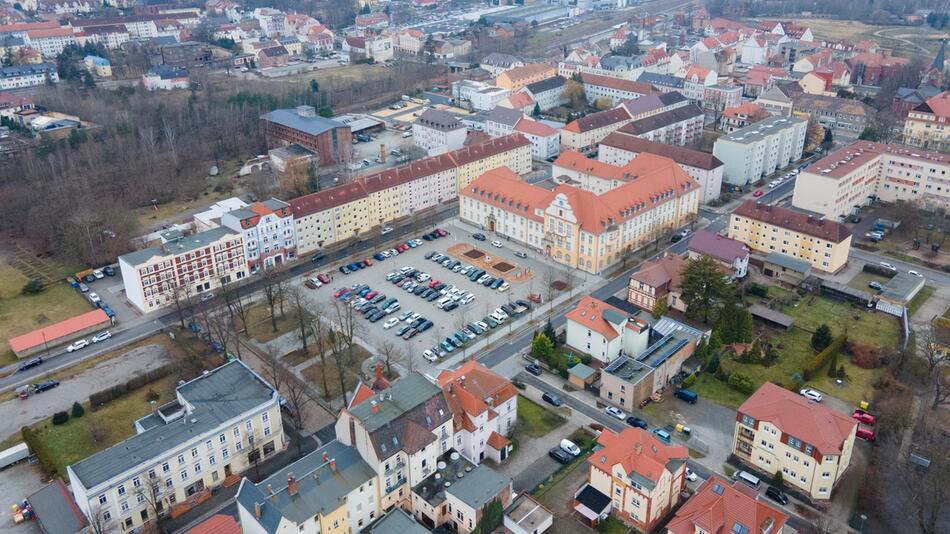 Katja Dietrich wins mayoral election in Weißwasser