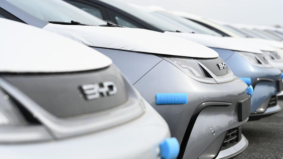 Automotive industry expects rising prices for electric cars due to tariffs