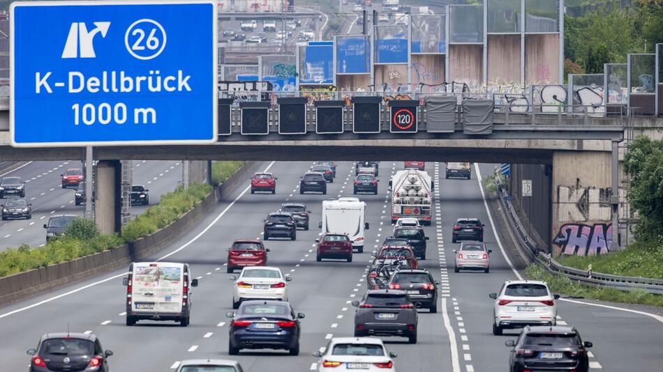 Mehr Menschen in NRW pendeln zur Arbeit in andere Stadt