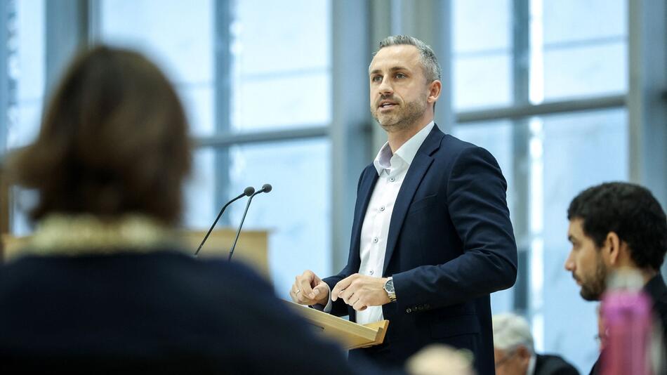 Sachsen-Anhalts Landtag stimmt für Kehrtwende zugunsten Aggressor Russland