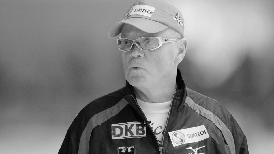 Eisschnelllauf-Trainer Joachim Franke während der WM 2011 in Inzell