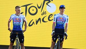 Zwischen Remco Evenepoel und Florian Lipowitz (r.) gibt es Unstimmigkeiten.
