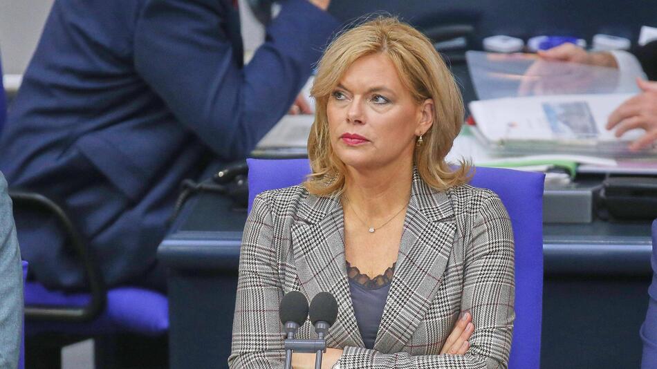 Klöckner droht AfD und Linken mit Rauswurf aus Bundestag