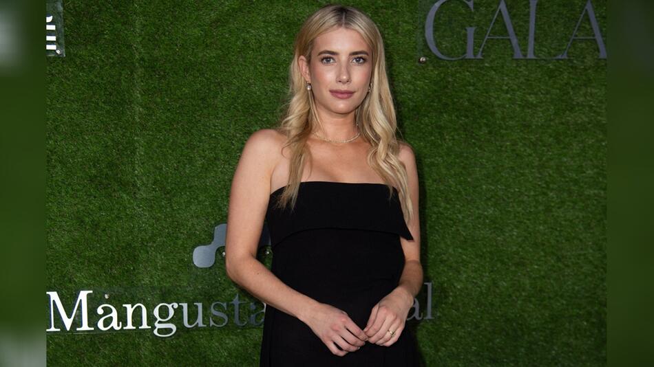 Emma Roberts hat sich von ihren blonden Haaren verabschiedet.