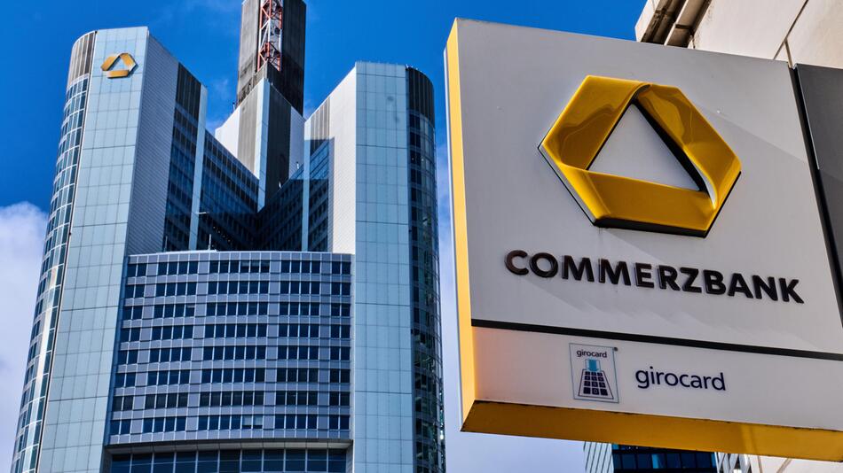 Commerzbank streicht Tausende Jobs