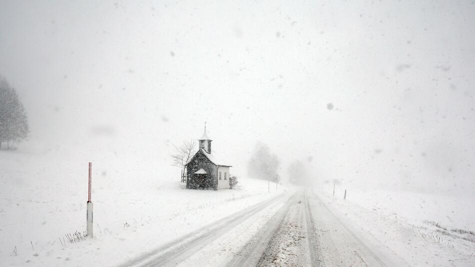 Schneefall in höheren Lagen Bayerns