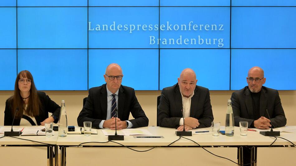 Pressekonferenz zu Koalitionsverhandlung in Brandenburg