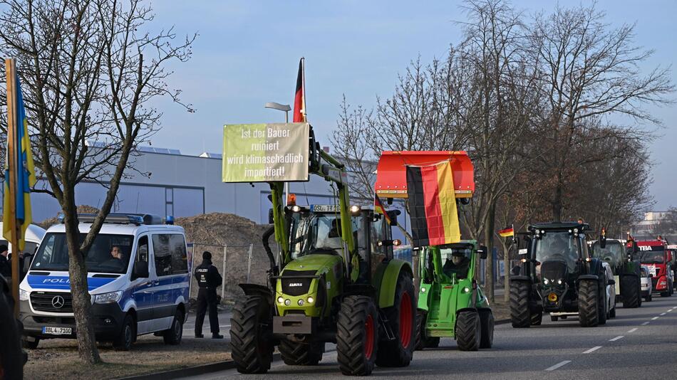 Scholz in Cottbus - Bauernproteste