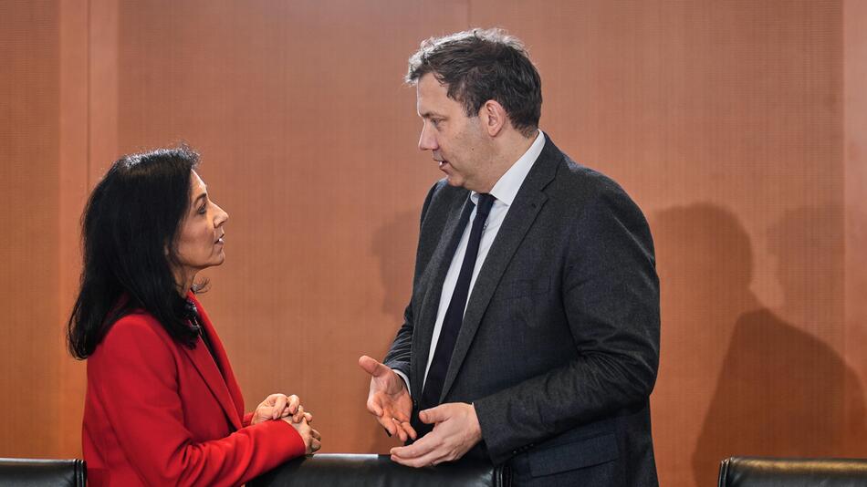 Klingbeil schimpft Reiche "Opposition in der Regierung"